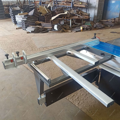Home Lavori del legno Seghe a mitra scorrevole automatiche con tavolo scorrevole da 3200 mm e sollevamento del legno