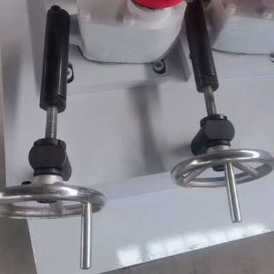 4000r/min Velocità a fusione Maniglia a pala Piccola macchina a barre rotonde con alimentazione automatica