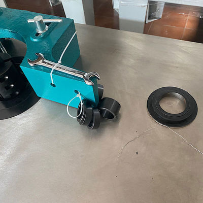 Macchina di fresatura per la lavorazione del legno a tavola verticale con spessore di lavoro massimo di 120 mm