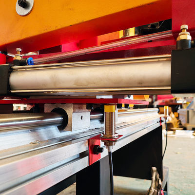 1360 mm Lunghezza massima della barra rotonda Lavori del legno Spazzola orizzontale Sander Curva cilindrica