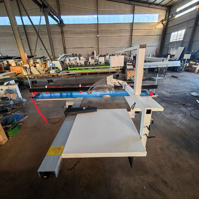 Velocità di punteggio 8000 r/min CNC-6132 Seghe a tavola scorrevole a doppia lama per lavori di costruzione