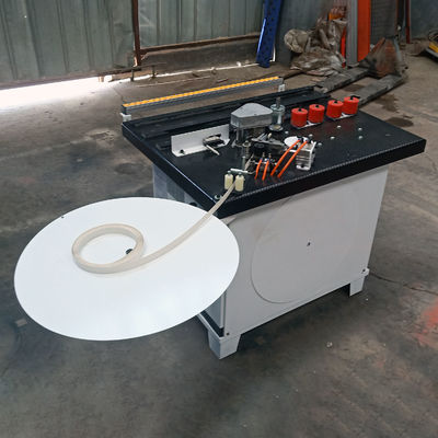 50 mm di larghezza di taglio efficace Curve Edge Banding Machine per la linea di produzione di lavorazione del legno