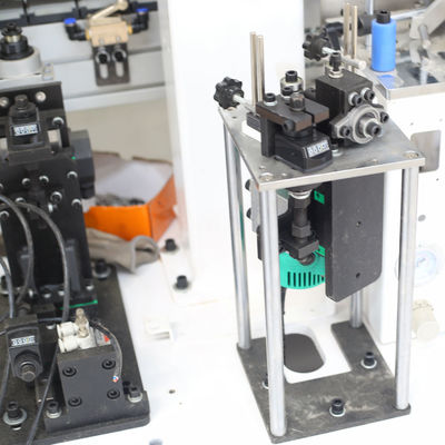 Macchina per l'incollazione di fasci di formazione morbida di bordo con tensione di 380V