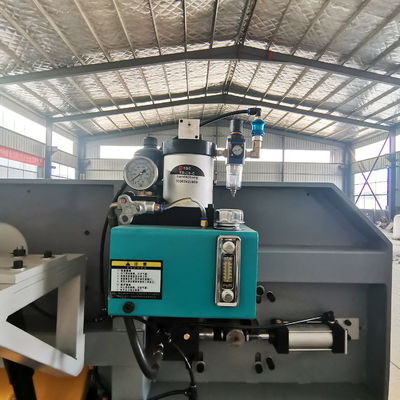 11KW-22KW Potenza del motore principale MJ400 Legno di taglio a banda orizzontale sega macchina con ruote