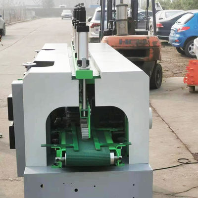Macchina di levigatura automatica avanzata a blocchi di legno a quattro lati con rullo a doppia pressione