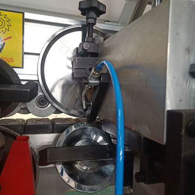 60 mm Min Larghezza del pezzo di lavoro Legno lavorazione bordo Bandage Machine per la produzione di compensato