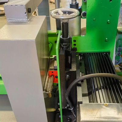 Macchina di levigatura a quattro lati PMS8130 con lucidatura a spazzola e motori da 4 kW*4