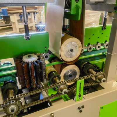 350 mm di lunghezza minima di cartone quadrato di legno macchina di lucidatura a quattro lati per il grado automatico
