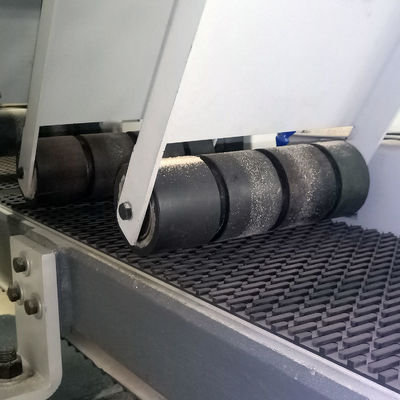 MJ400 Serratura a banda orizzontale automatica per taglio di legno quadrato Larghezza di nastro trasportatore 380 mm