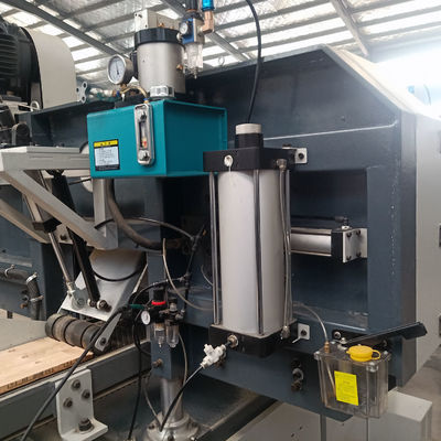 MJ400 Serratura a banda orizzontale automatica per taglio di legno quadrato Larghezza di nastro trasportatore 380 mm