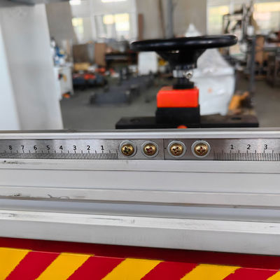 Macchina per la perforazione di fori in legno a quattro linee a più mandrini con funzione di perforazione a tavolo MZB73214