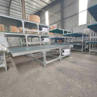 Linea di produzione di lavorazione del legno completamente automatica Tavolo di taglio speciale con facile funzionamento