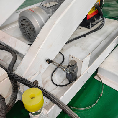 Carico effettivo 1500kg PDL01 3kw 380v/50hz Tavolo di sollevamento idraulico elettrico con dispositivo a rulli