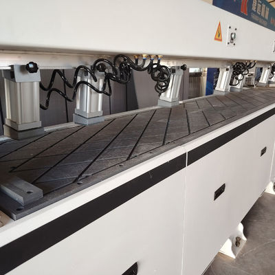 12kw Automatica CNC per mobili Chiusura porta Cerniera Punzione Invisibile slot machine