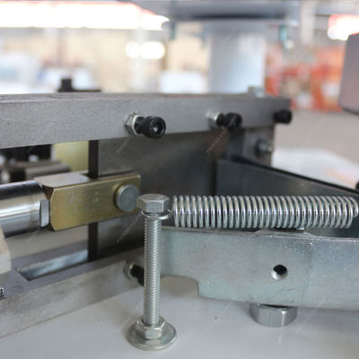 Fabbricazione di fasciature a bordo completamente automatica ad alta velocità per la lavorazione del legno