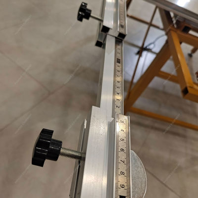 Macchina di taglio del compensato per seghe a tavolo scorrevole ad alta precisione con motore di seghe a mini panel PDMJ16