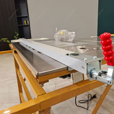 Macchina di taglio del compensato per seghe a tavolo scorrevole ad alta precisione con motore di seghe a mini panel PDMJ16