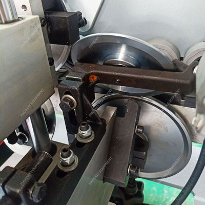 Migliora la tua produzione di lavorazione del legno con la macchina semiautomatica per le fasce