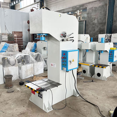 Home Applicazioni Y41-30T Pressa idraulica verticale di precisione CNC con potenza di 4 kW