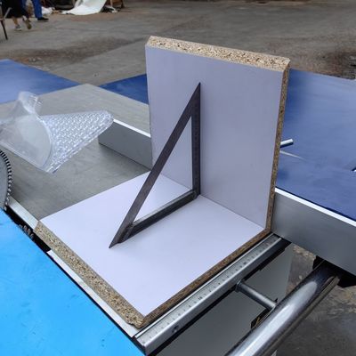 6.6kW per la lavorazione del legno Tavola scorrevole seghe per il taglio del legno a 45 90 standard