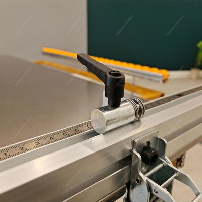 Seghe per taglio a pannelli per la lavorazione del legno con tavolo pieghevole portatile e tecnologia di segatura a scorrere