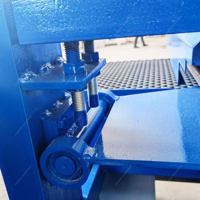 Velocità di alimentazione 0-8m/min Macchina per segatura a lame blu multi per tagli veloci e precisi