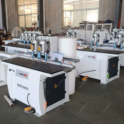 300 kg di peso Verticale pannello di legno macchina di perforazione per fori con trivella auto-centrante