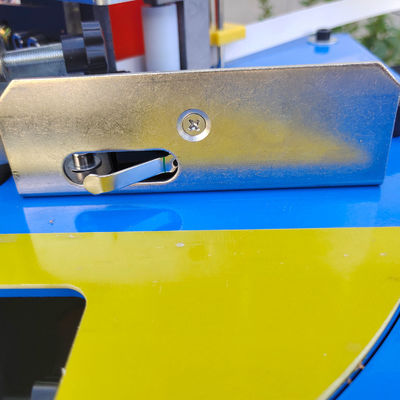 Macchina di rivestimento per bordure di mobili su misura con piccole dimensioni e taglio automatico da DW102