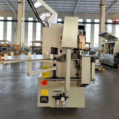 PM50B Macchina per l'elaborazione di fasce per pannelli a base di legno 1155KG Spessore del pannello 10-60mm PVC