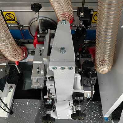 Macchina per la banda di bordo per il pannello del gabinetto della porta in legno Larghezza minima 80 mm e funzione automatica