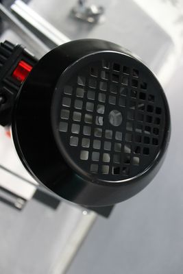 Macchina portatile per la trivellazione di fori a cerniera per la trivellazione a profondità da 0 a 40 mm in officina di falegnameria