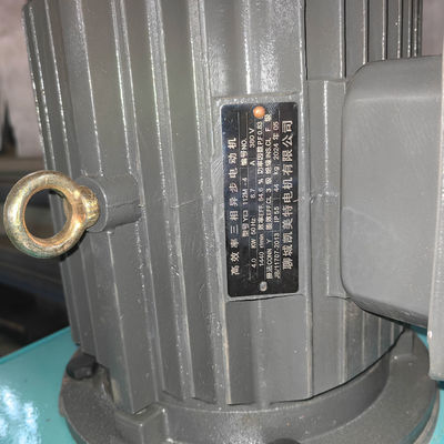 MY2500B-10 Compositore di serrature idrauliche per la lavorazione del legno