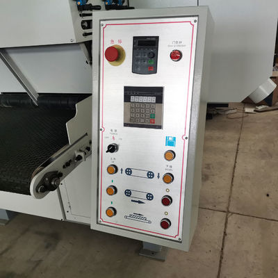 Potenza totale 17,22kw Macchine per la lavorazione del legno Macchine per la sega a fascia orizzontale completamente automatiche