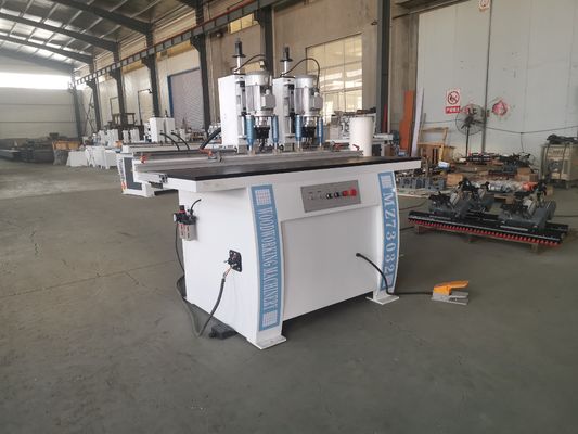 Maggior profondità di perforazione 60 mm macchine per fori a cerniera per officine di falegnameria 1700X600X1550 mm