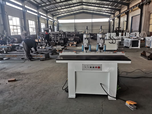 Maggior profondità di perforazione 60 mm macchine per fori a cerniera per officine di falegnameria 1700X600X1550 mm