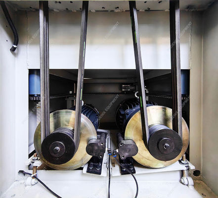 Macchina di levigatura a cintura di precisione completamente automatica per la linea di produzione di lavorazione del legno