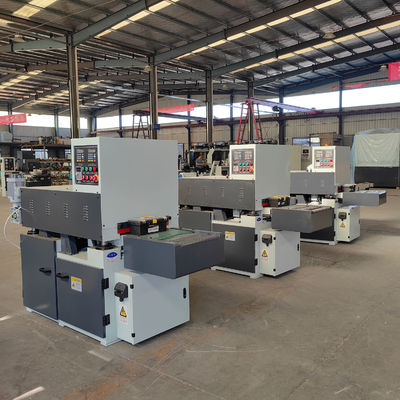 Macchina per pianificazione automatica a doppio lato per la lavorazione del legno