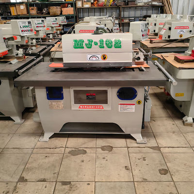 Impianto di fabbricazione seghe a singolo taglio a linea retta con bordo e diametro massimo della lama di 355 mm