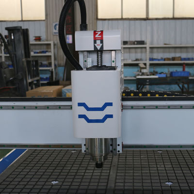 PM1325 Macchina CNC per la lavorazione del legno per la pubblicità con precisione di posizionamento di 0,02 mm