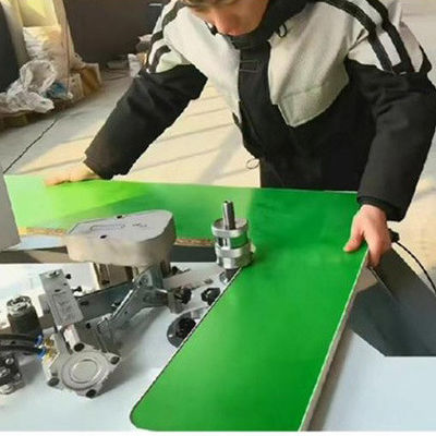 Pressione dell'aria 0,5-0,8Mpa Touch Screen Arm pieghevole Edge Banding Machine Facile funzionamento