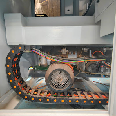 Macchina per il taglio manuale di legno con pressione di aria da 0,6 a 0,7 MPa