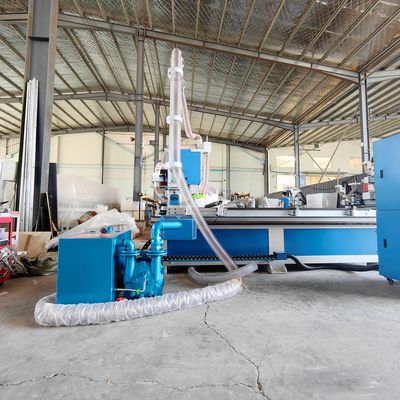 Alta precisione 4 assi 3 assi Legno CNC Router Machine per taglio incisione Perforazione