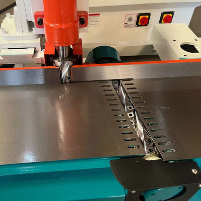 0.15 KG Acciaio in lega dura ecc. Testa di taglio a spirale Strumenti di taglio del legno Coltelli di piano