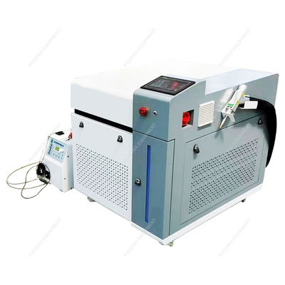 Potenza massima di uscita 1500W saldatore laser portatile per applicazioni di saldatura di precisione