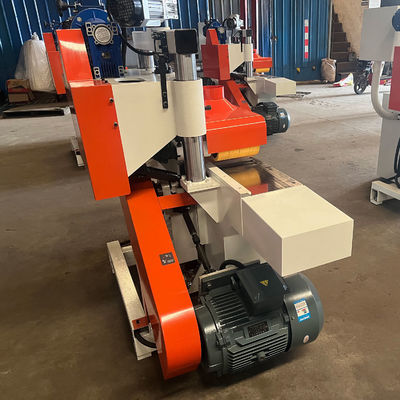 Piccolo divisore di materiale con sega a lame quadrate in legno ad alta velocità e potenza di 11 kW