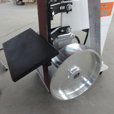 Arco di saldatura Sciacquatura a cucitura con PMS1200 Vertical Plane Sanding Machine and Sanding Belt