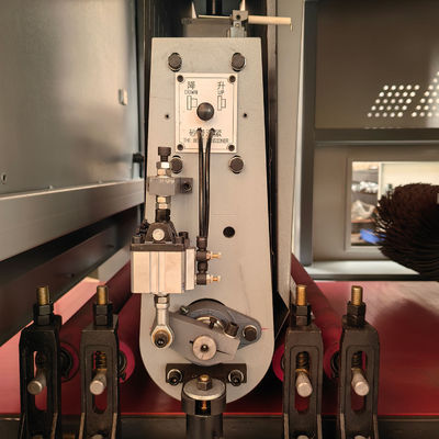 Macchine di debburring automatico per l'arrotondamento dei bordi e la rimozione degli ossidi
