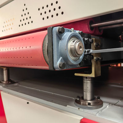 La macchina di levigatura dei metalli abbolisce automaticamente il bordo per aumentare la produttività