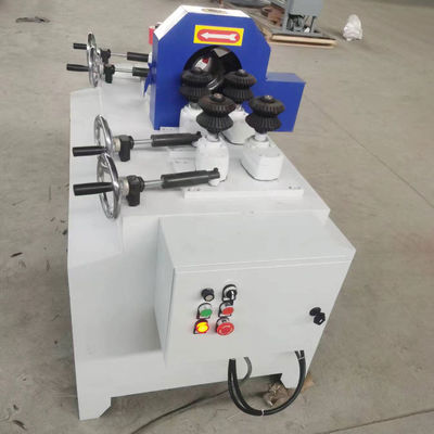 MC90100B Macchina a canna di legno rotonda La produzione avanzata di scope rotonde semplificata