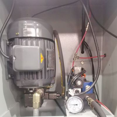 Macchina automatica per la macinazione di lame a sega circolare in lega CNC per affilare la parte superiore e la parte anteriore
